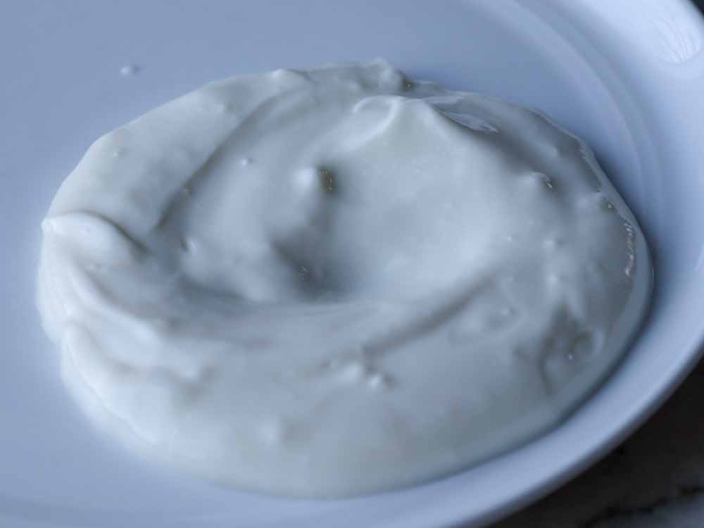 1/2 cup yogurt on plate