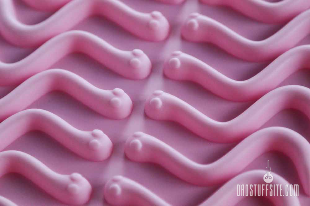 Gummy worm mold
